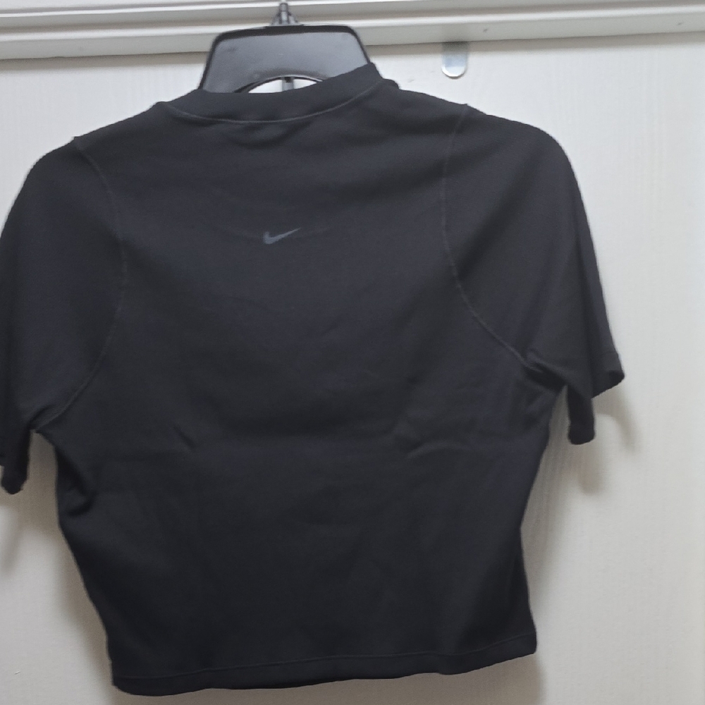Nike Black Ribbed Tee - Picture 3 of 3